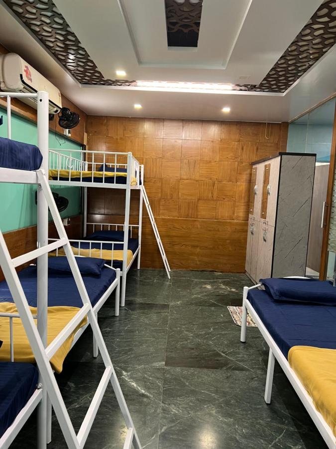 Backpackers * Pune